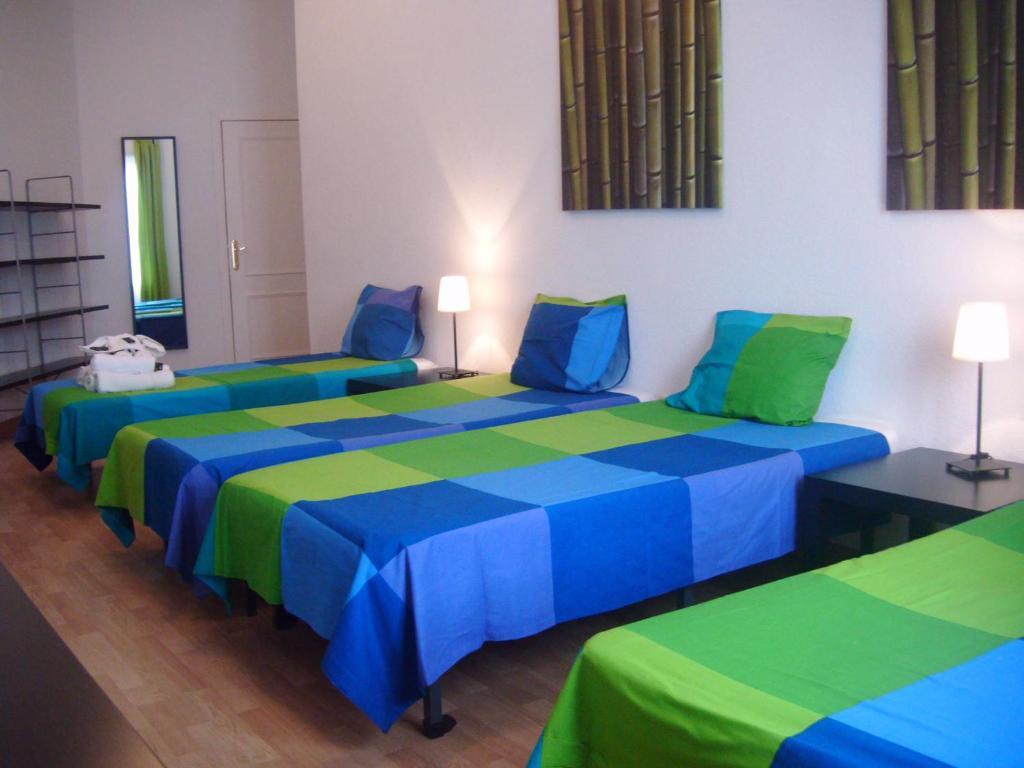 Puerta Del Sol Rooms - Madrid — Φωτογραφίες 1
